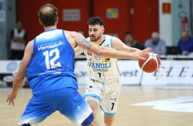 Gara 1. La Vanoli soffre per metà gara poi affonda Agrigento (83-67)