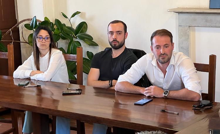 Minoranza critica, ed è già sulle barricate