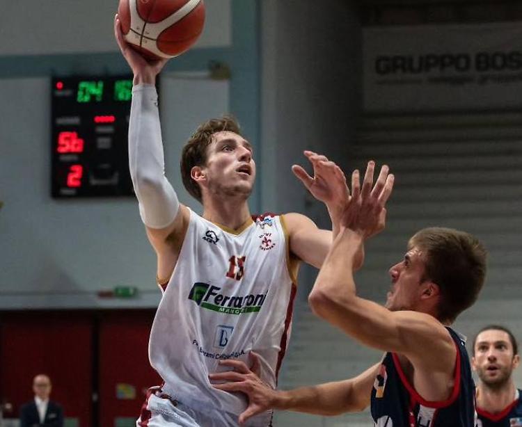 Basket. Ju-Vi Ferraroni Cremona e Niccolò Giulietti insieme per un'altra stagione