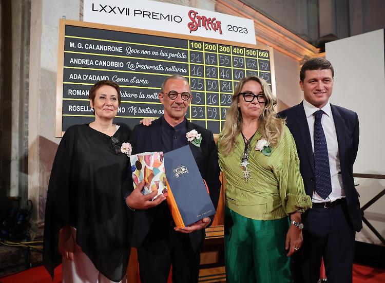 Lo Strega postumo ad Ada d'Adamo