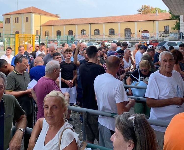 Calcio serie B: subito code lunghissime per rinnovare l'abbonamento della Cremonese