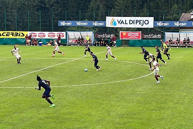 Calcio serie B: ancora Vazquez per la Cremonese ma a fine primo tempo è 1-1 con il Goztepe