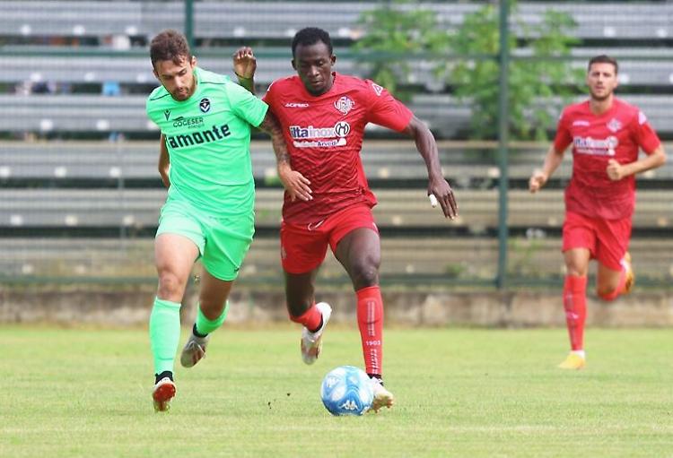 Calcio serie B: prima sconfitta per la Cremonese