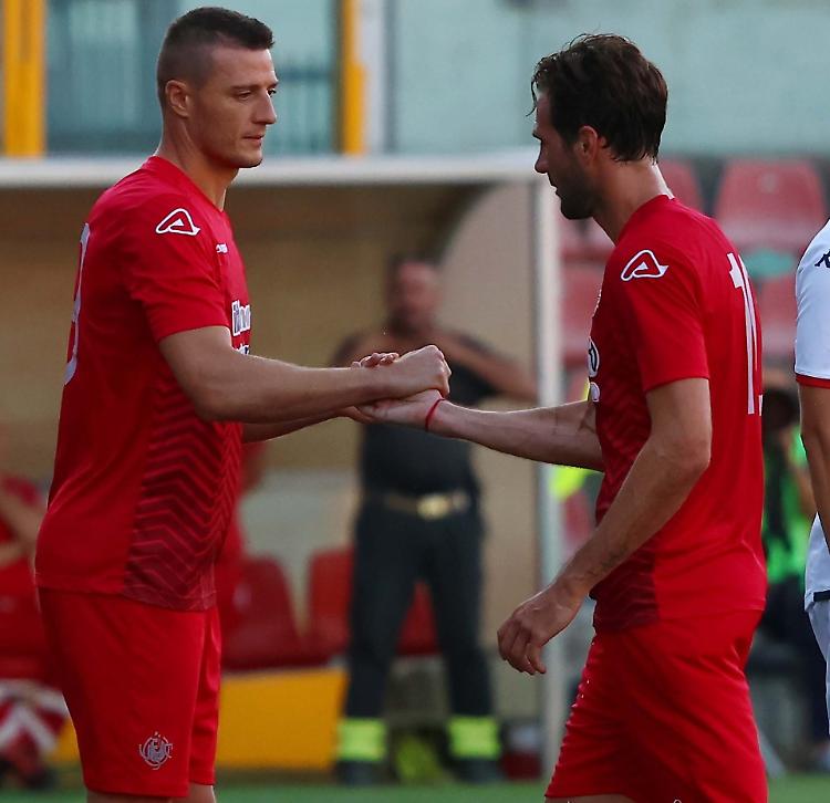 Calcio, Buonaiuto con il 10 e Vazquez si prende il 20: ecco i numeri di maglia della Cremonese
