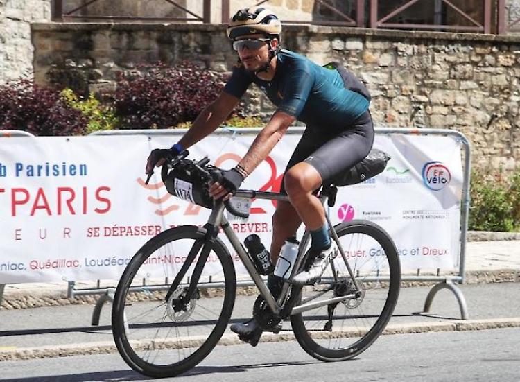 Ciclismo: 'Vi racconto le mie 78 ore in bicicletta'