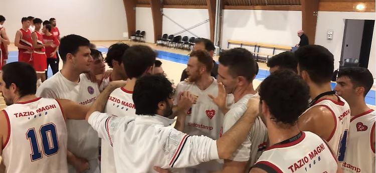 Serie D: la capolista se ne va sempre di più
