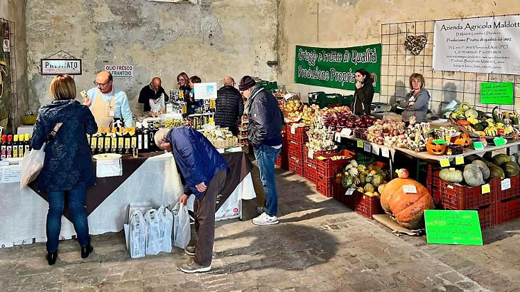 Sapori d'autunno, tutti a tavola con i ‘fasulin’