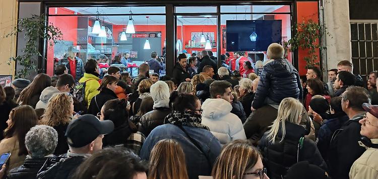 Bagno di folla per la Cremonese