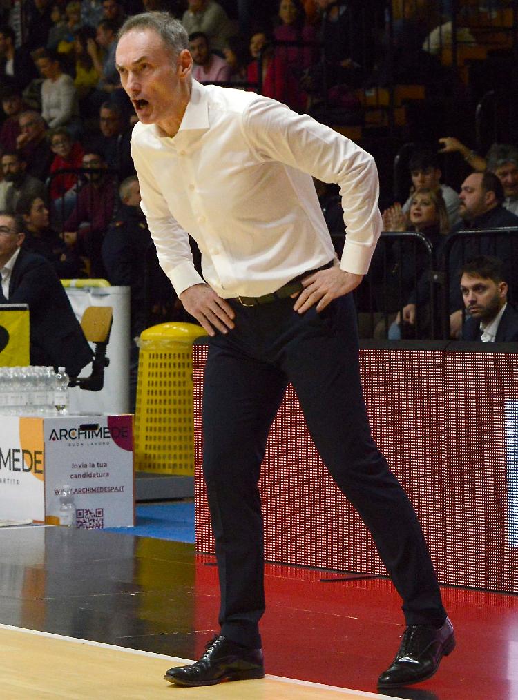 Juvi 'raffreddata' a Vigevano
