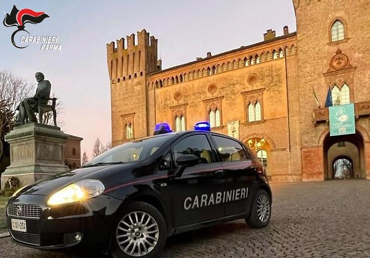 Diffuse video espliciti dell'ex compagna, divieto di avvicinamento allo stalker