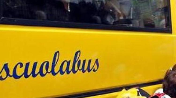 Minoranza all'attacco sul regolamento dello scuolabus