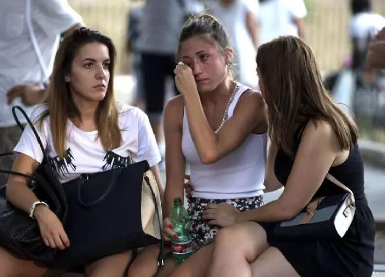 Il 60% delle ragazze per paura non prende i mezzi alla sera 