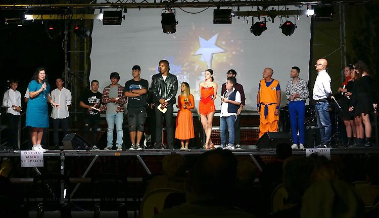 Fiera, trionfa la fisarmonica di Cristian