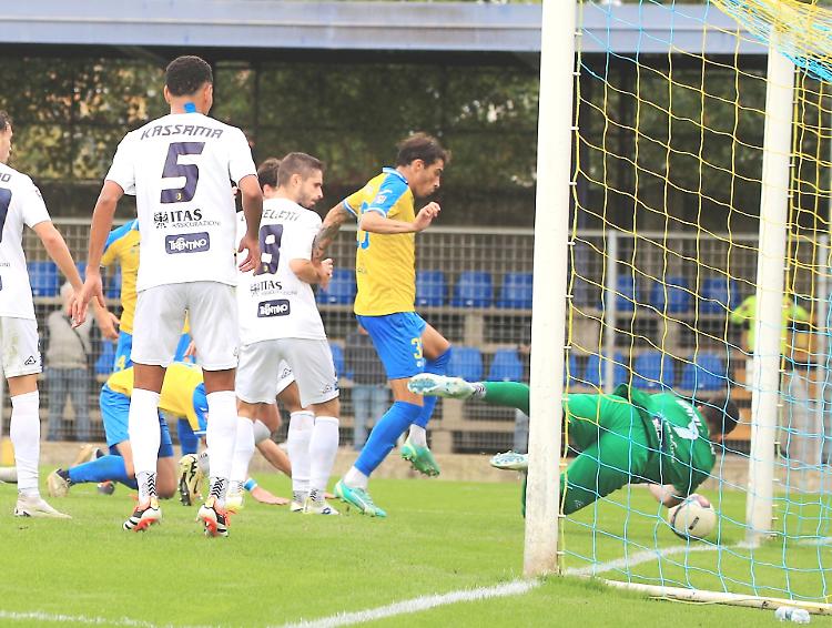 Pergolettese: un punto contro il Trento