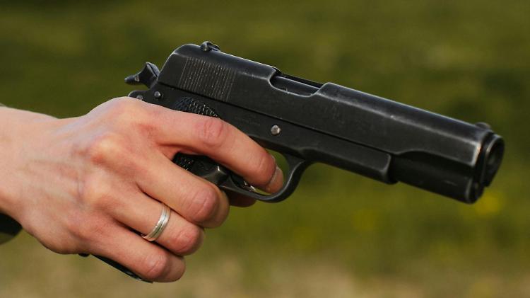 Sparo in bocca con una scacciacani a un coetaneo: «Servono più ‘no’ ai ragazzi»