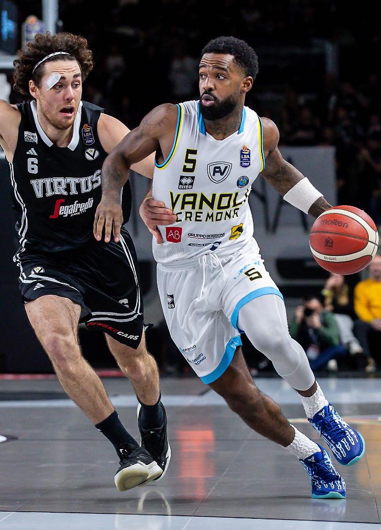 Vanoli soft, Bologna vince facile