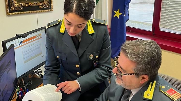 ‘Market’ della droga nelle campagne, maxi sequestro dal 250mila euro