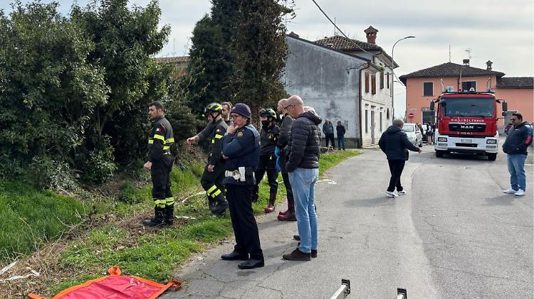 Rivenuto un cadavere nel canale di via Mazzini