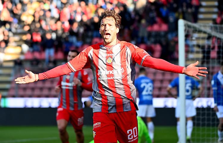 Contatto tra la Cremonese e Vazquez. Si lavora per il rinnovo