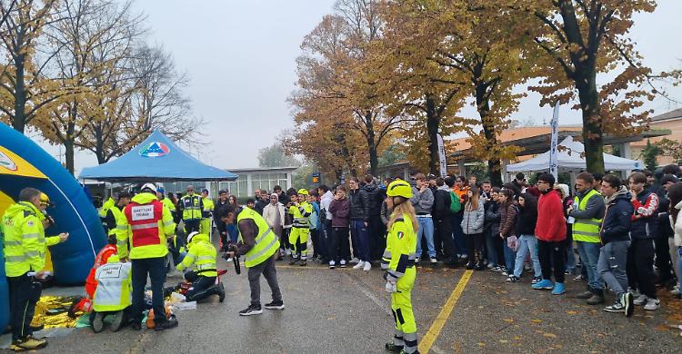 Sanfelice: scuola evacuata, ma &egrave; una simulazione