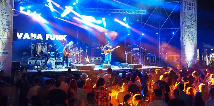 I fondi alla cultura dividono la politica